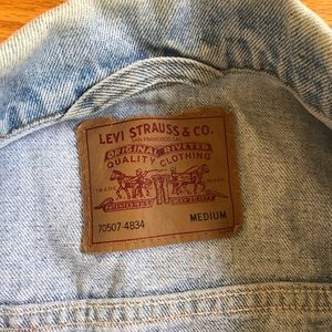 Vintage Men’s Levi 70507 Denim Jean Jacket, Medium